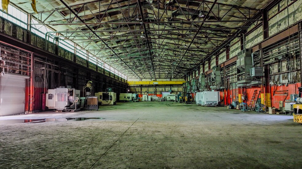 More Photos Of 601 McFarland St, Houston Warehouse For Lease