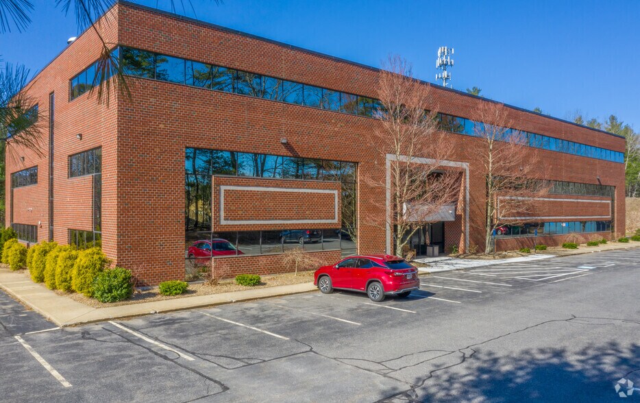 More Photos Of 2352 Main St, Concord Office For Lease