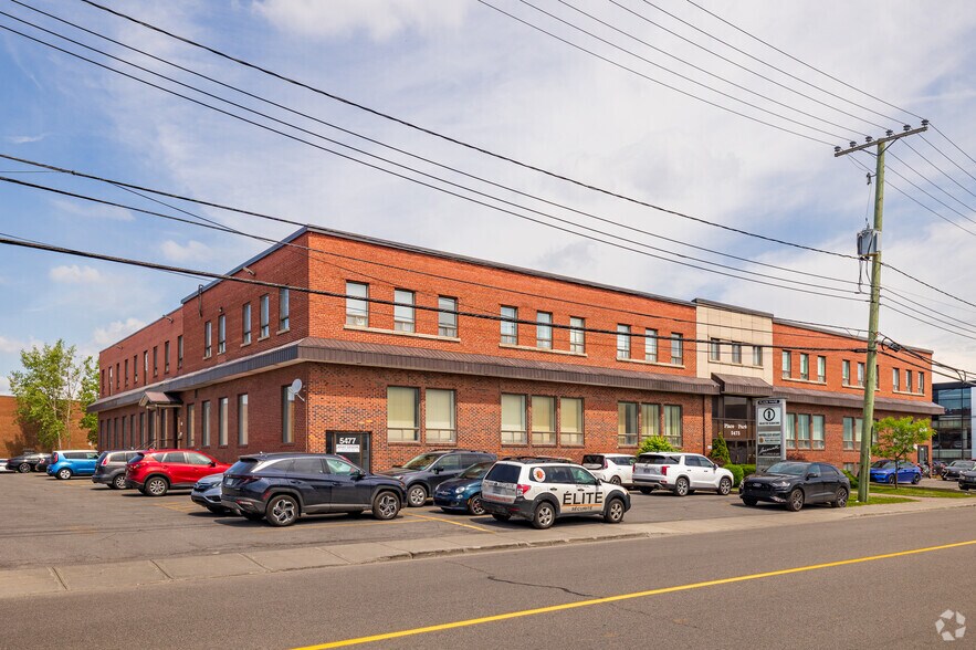Primary Photo Of 5475 Rue Paré, Mont-Royal Office For Lease