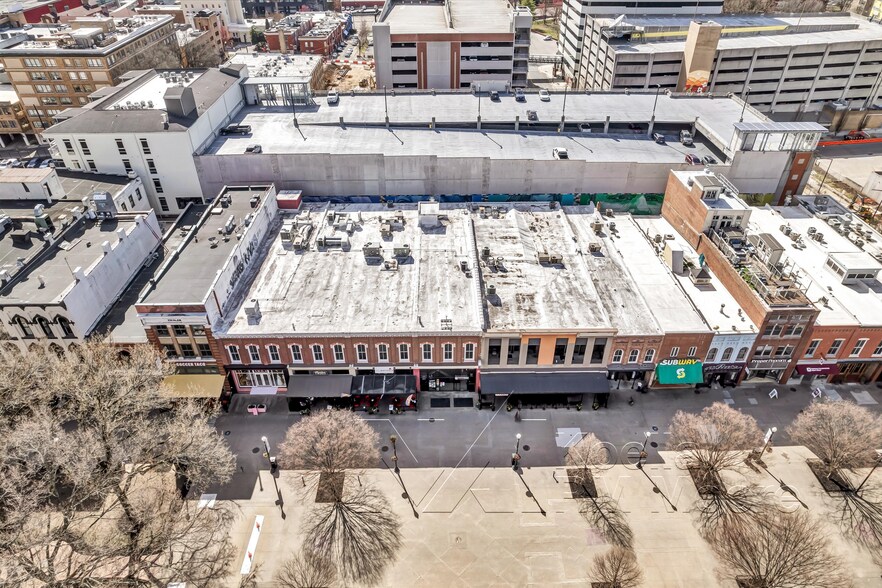 More Photos Of 17 Market Sq, Knoxville Storefront Retail Office For Sale