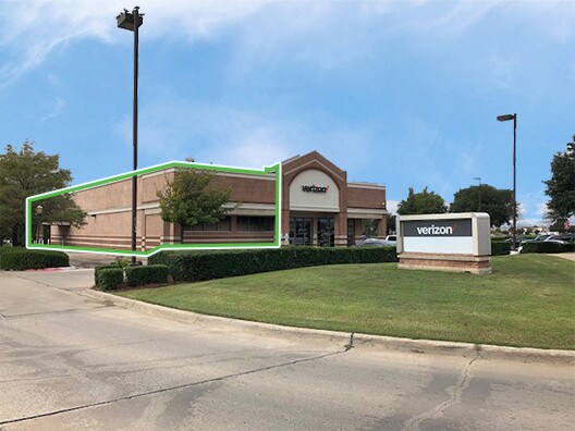 More Photos Of 7835 N MacArthur Blvd, Irving Freestanding For Lease