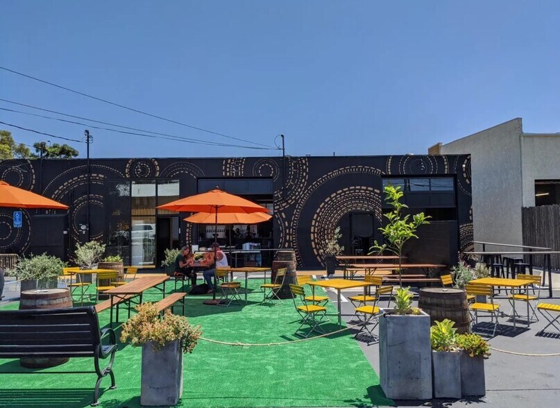 Primary Photo Of 696 Randolph Ave, Costa Mesa General Retail For Lease