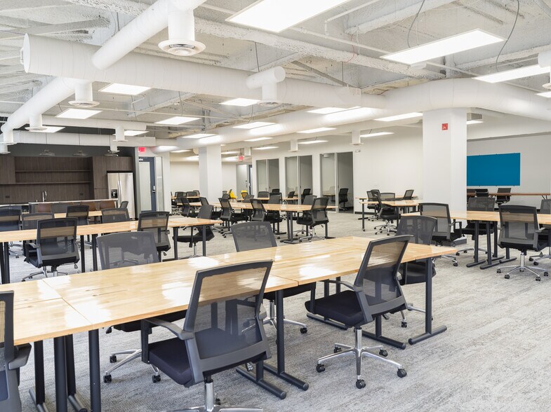 More Photos Of 790 N Milwaukee St, Milwaukee Coworking Space