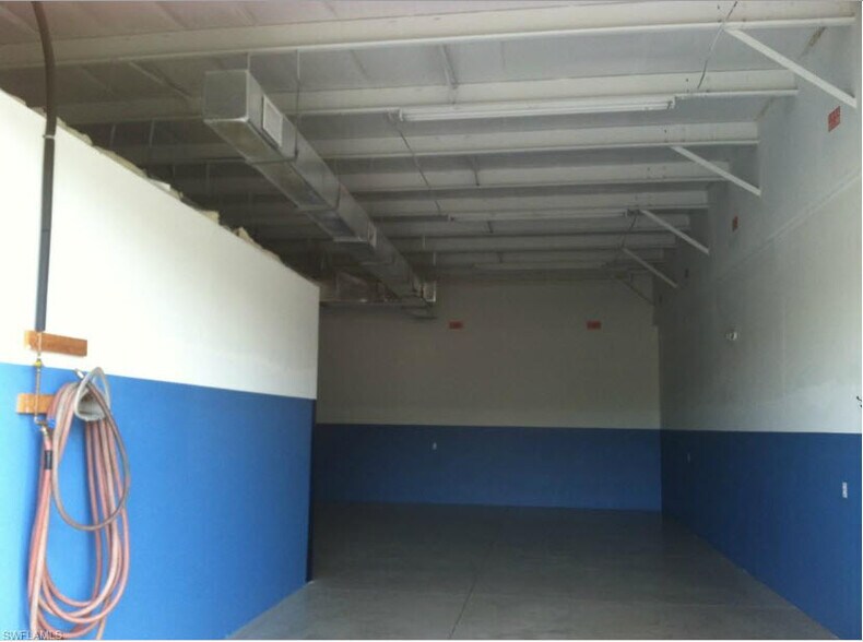 More Photos Of 3888 Mannix Dr, Naples Light Manufacturing For Lease