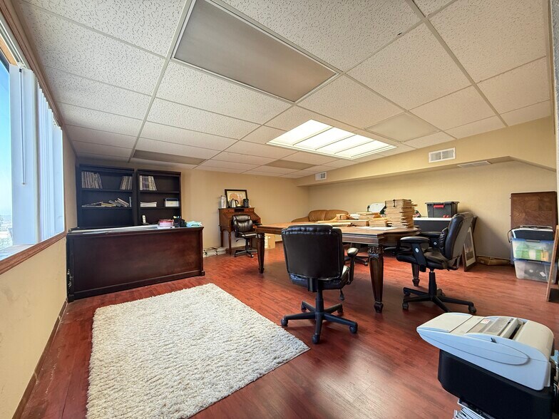 More Photos Of 5731 Palmer Way, Carlsbad Research And Development For Lease