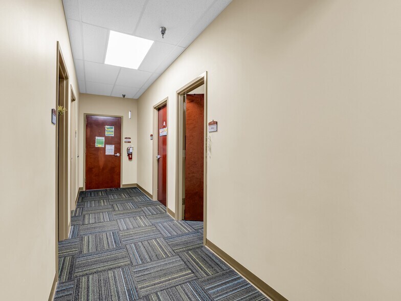 More Photos Of 104-168 Fiddlers Run Blvd, Morganton Unknown For Lease