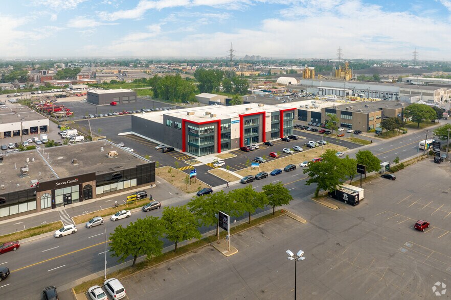 More Photos Of 5965-5995 Boul Des Grandes-Prairies, Saint-leonard Industrial For Lease