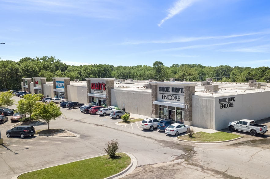 More Photos Of 501 SE Washington Blvd, Bartlesville Storefront For Sale