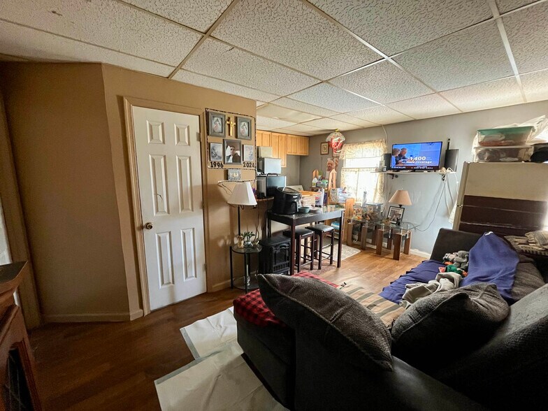 More Photos Of 1723-1727 Earhart Rd, Baltimore Storefront Retail Residential For Sale