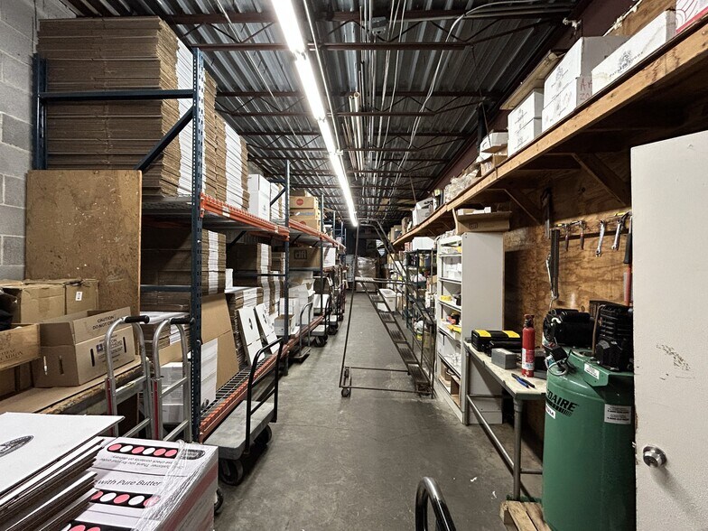 More Photos Of 748 Donald Lee Hollowell Pky, Atlanta Food Processing For Lease