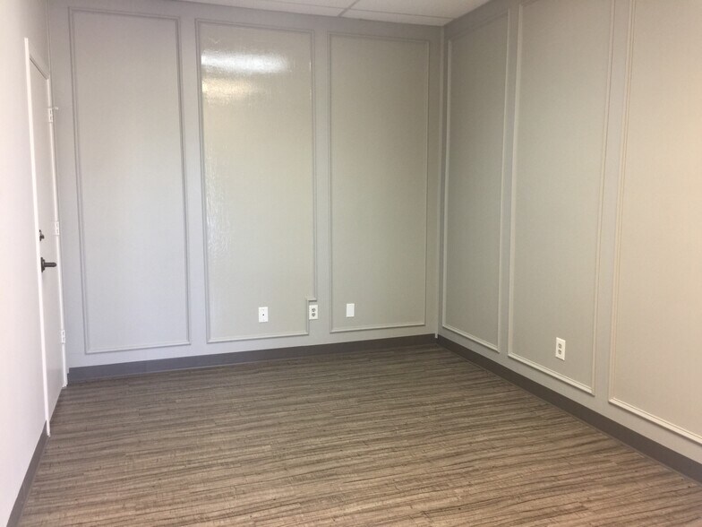 More Photos Of 2801-2831 W Parker Rd, Plano Medical For Lease