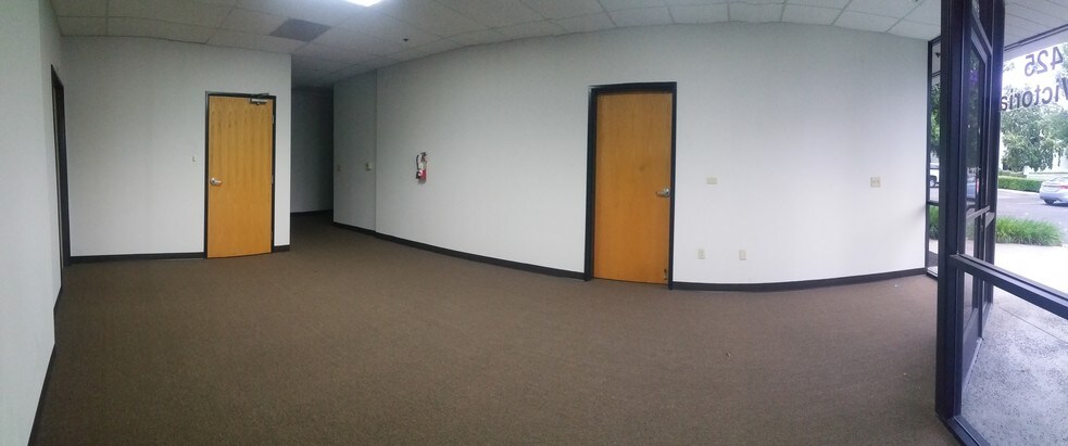 More Photos Of 1425 S Victoria Ct, San Bernardino Research And Development For Lease