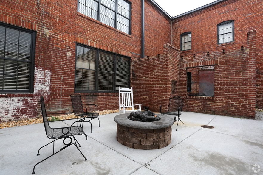 More Photos Of 1131 Commerce St, Petersburg Apartments For Sale