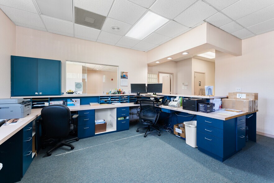 More Photos Of 3820 Tampa Rd, Palm Harbor Medical For Lease