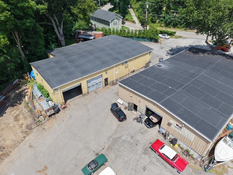More Photos Of 37A Old Albany Post Rd, Ossining Warehouse For Sale