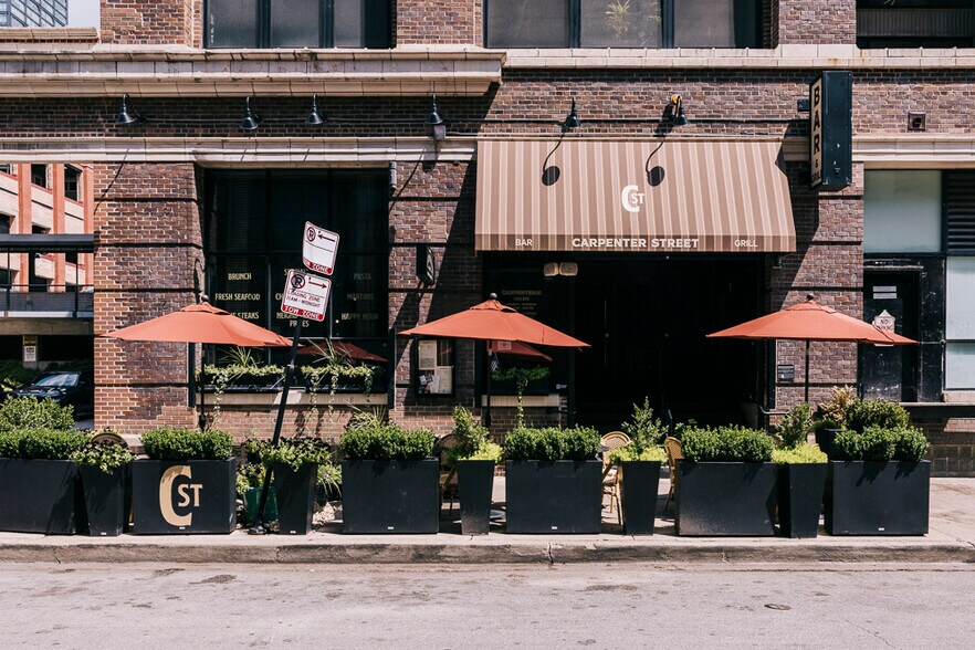 Primary Photo Of 115 N Carpenter St, Chicago Apartments For Lease