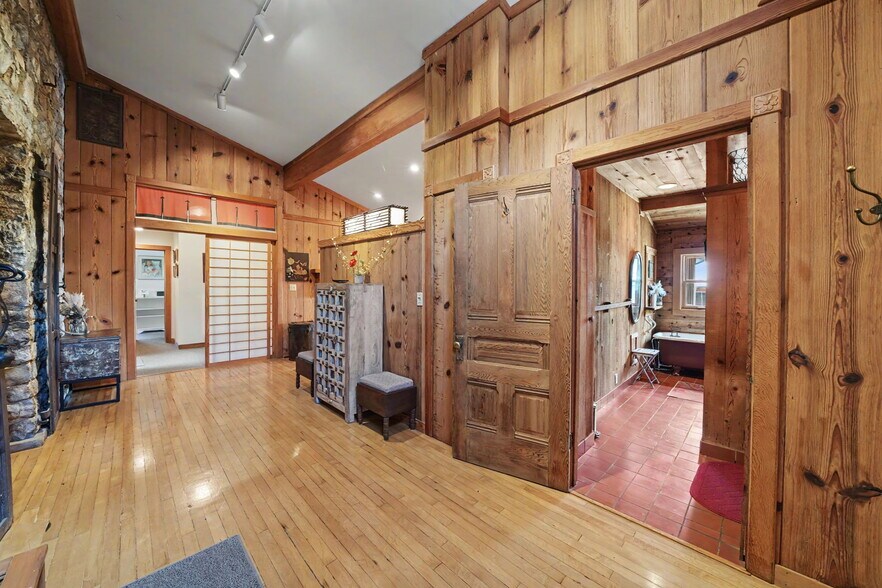 More Photos Of 21376 Consolation St, Volcano Specialty For Sale