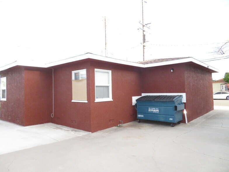 More Photos Of 9833 Walnut St, Bellflower Apartments For Sale