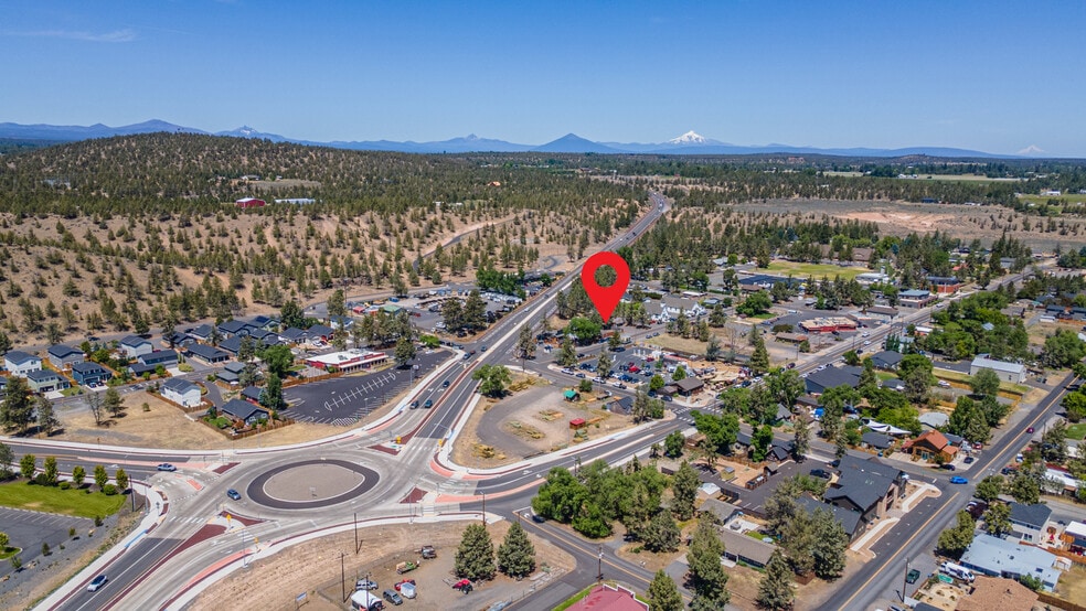 More Photos Of 64661 Bruce Ave, Bend General Retail For Sale