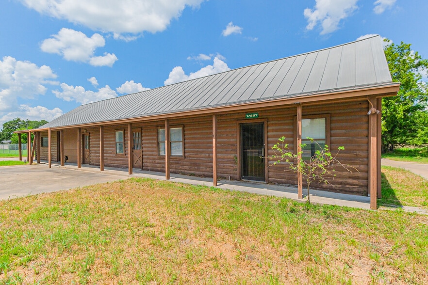 More Photos Of 17857 State Highway 36 S, Somerville Freestanding For Sale