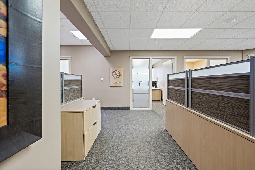 More Photos Of 150 Chippewa Rd, Sherwood Park Flex For Sale