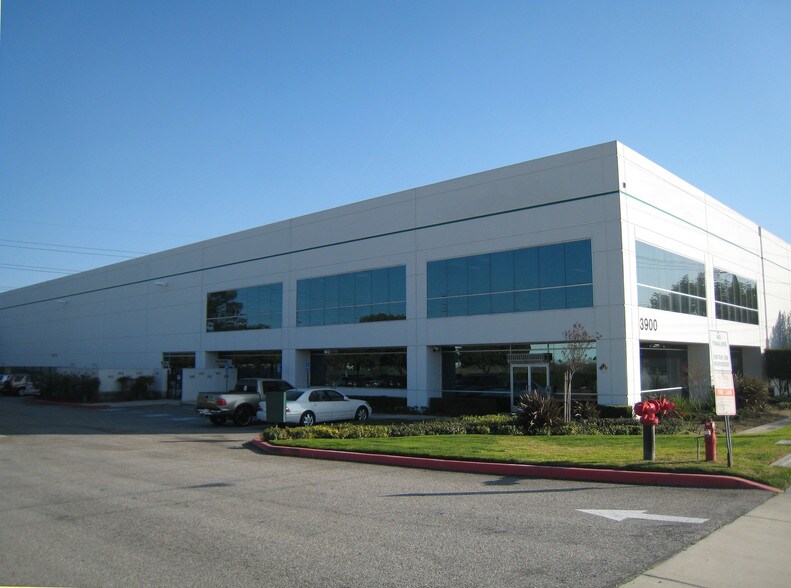 More Photos Of 3900 Hamner Ave, Eastvale Manufacturing For Lease