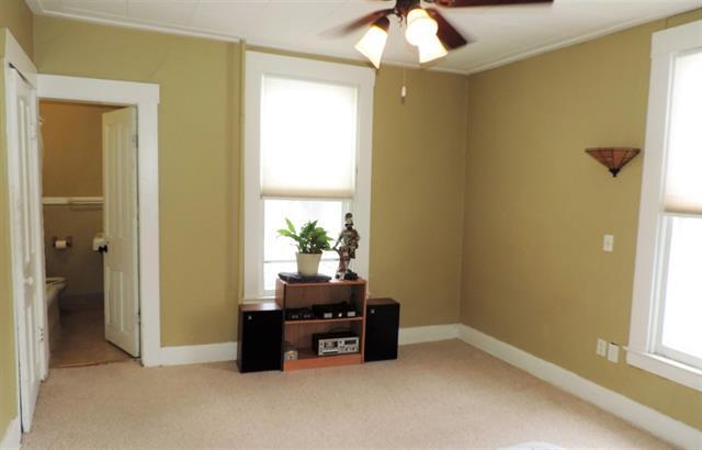 More Photos Of 803 E College St, Iowa City Apartments For Sale