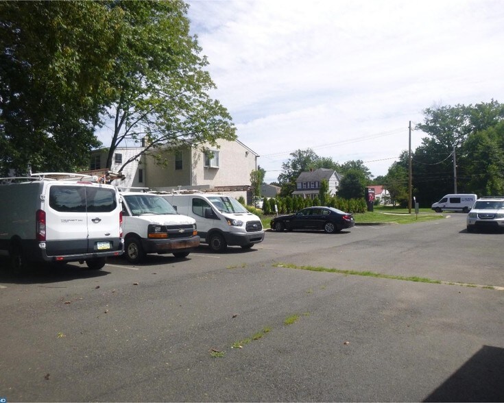 More Photos Of 724 S Broad St, Lansdale Office For Sale