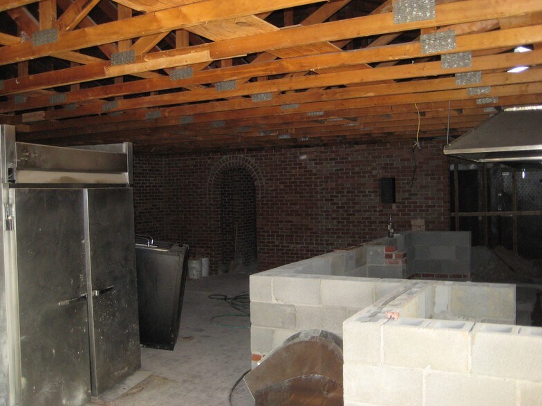 More Photos Of 4005 Melrose Ave, Roanoke Restaurant For Sale