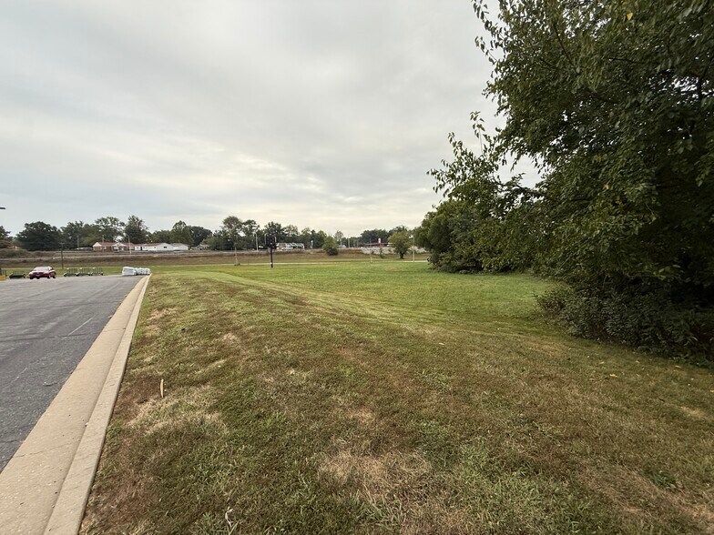 More Photos Of 3003 Homer Adams Pky, Alton Land For Sale