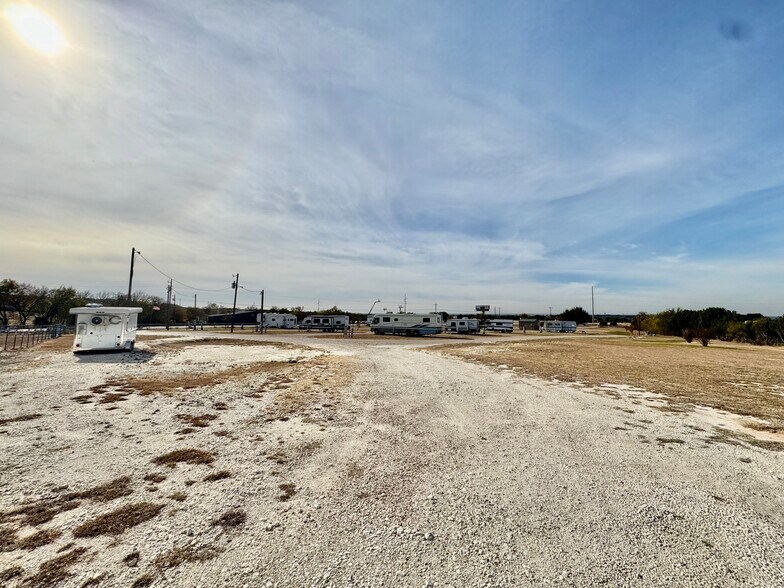 More Photos Of 8895 US-67 Hwy, Cleburne Trailer Camper Park For Sale