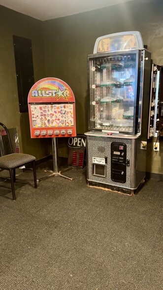 More Photos Of W11375-A W11375-A County Road X Rd, Crivitz Sports And Entertainment For Sale