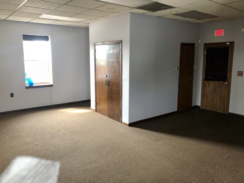 More Photos Of 30 South St, Freehold Office For Lease