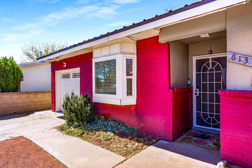 More Photos Of 613 Jane St NE, Albuquerque Flex For Sale