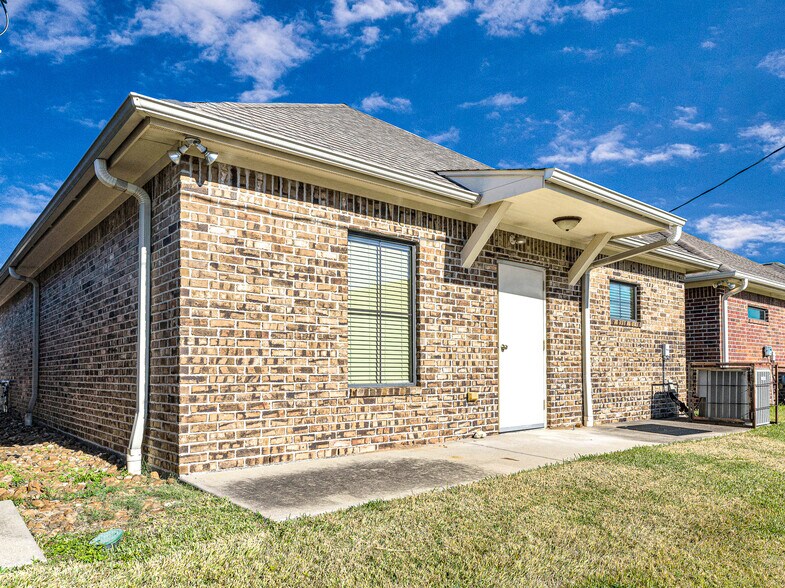 More Photos Of 21418 Provincial Blvd, Katy Medical For Lease