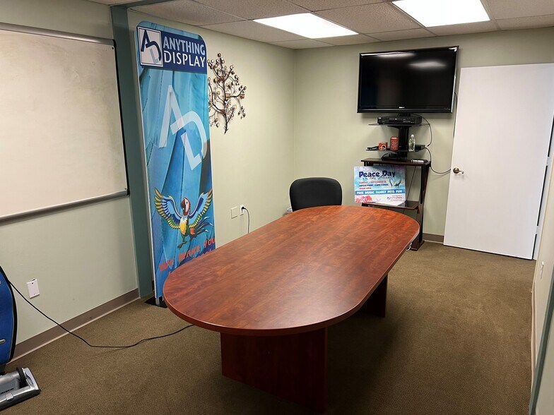 More Photos Of 6225 Presidential Ct, Fort Myers Office For Lease