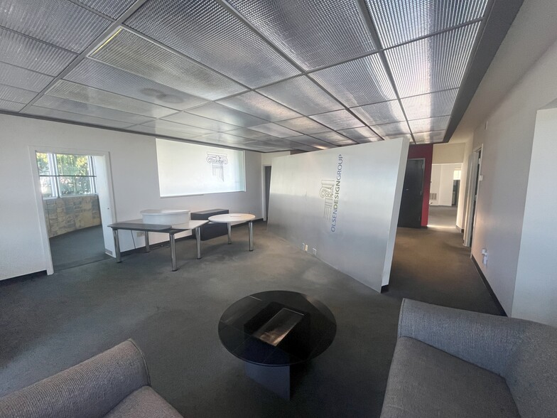 More Photos Of 2345 Bernville Rd, Reading Office For Lease