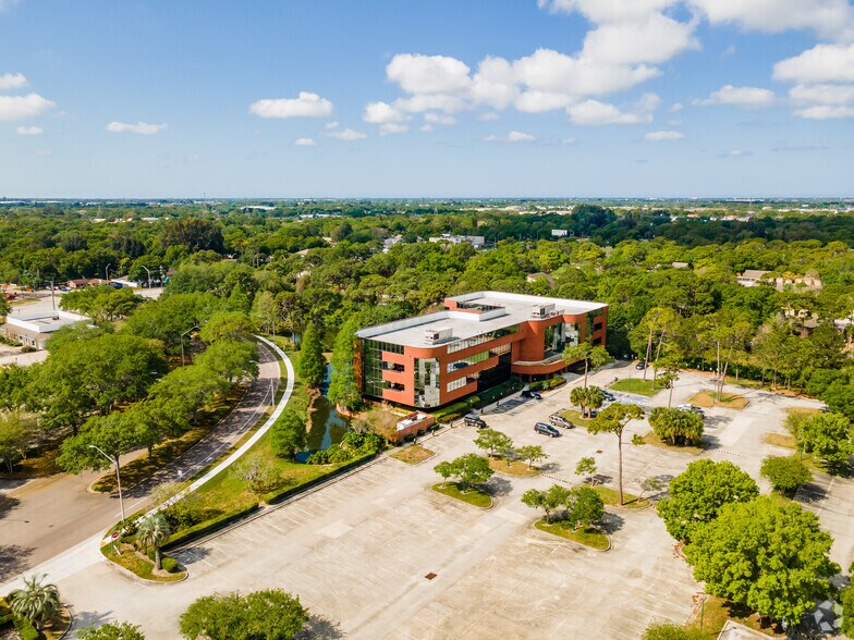 More Photos Of 15950 Bay Vista Dr, Clearwater Office For Lease