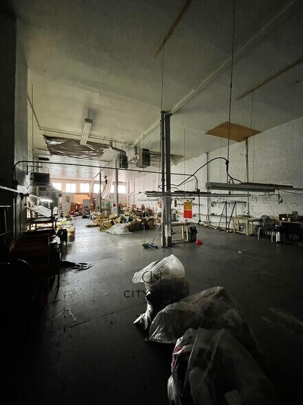 More Photos Of 5410 3rd Ave, Brooklyn Auto Repair For Lease