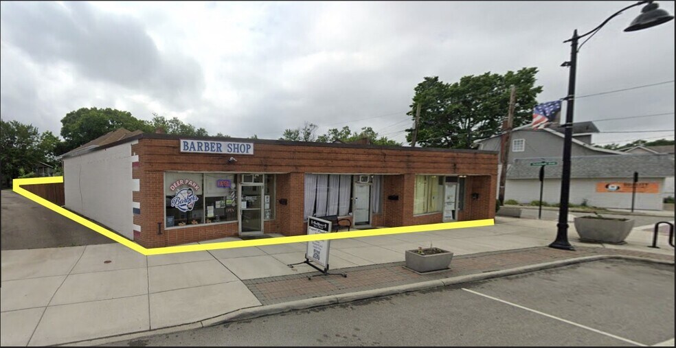 Primary Photo Of 8000-8004 Blue Ash Rd, Cincinnati Storefront For Sale