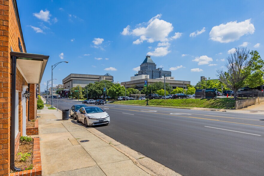 More Photos Of 316 S Eugene St, Greensboro Office For Sale