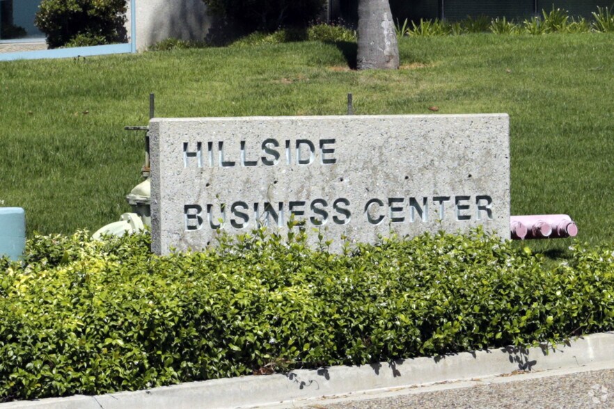 More Photos Of 940 Enchanted Way, Simi Valley Warehouse For Lease