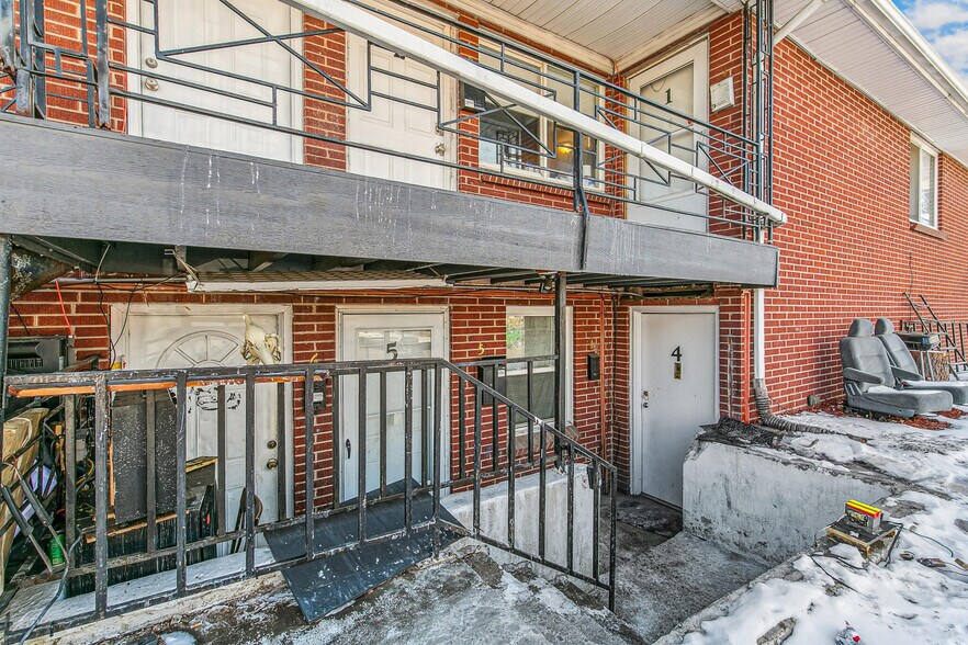More Photos Of 1592 Lansing St, Aurora Apartments For Sale