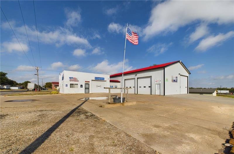 Primary Photo Of 221 Main St, Jetmore Auto Repair For Sale