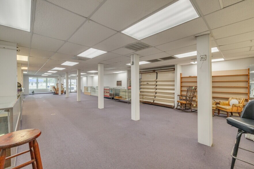 More Photos Of 2865 E Bay Dr, Largo General Retail For Sale