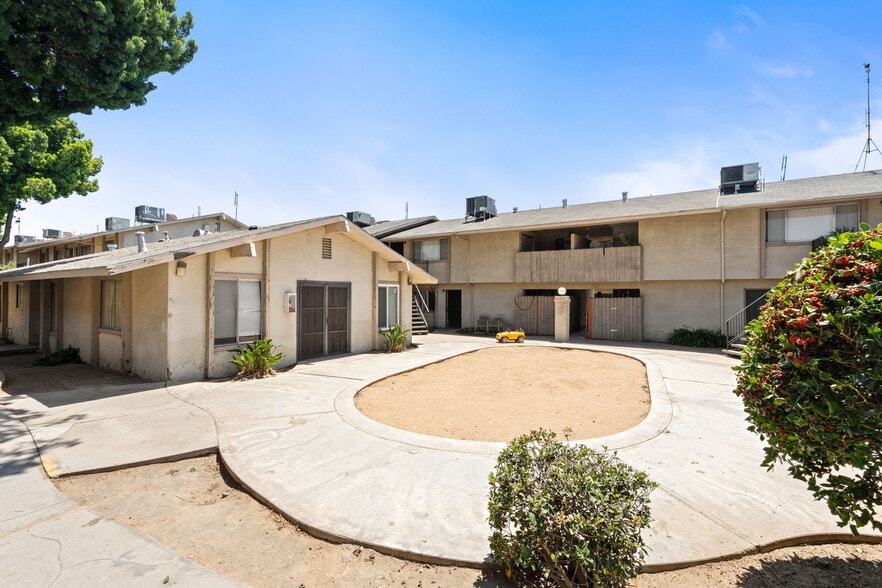 More Photos Of 3420 N 1st St, Fresno Apartments For Sale