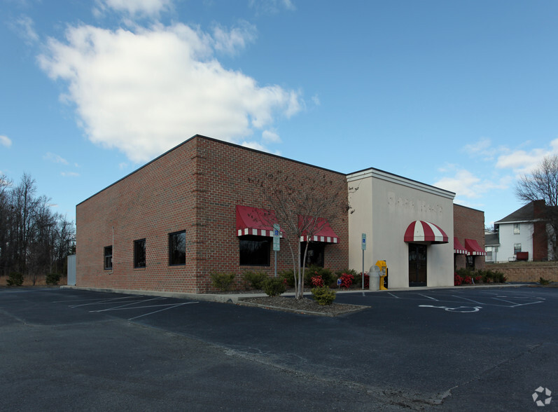 Primary Photo Of 1322 National Hwy, Thomasville Restaurant For Sale