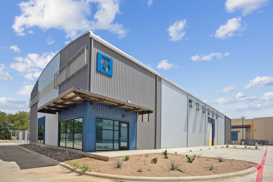 More Photos Of 5601 FM 973, Del Valle Unknown For Lease