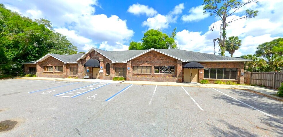 Primary Photo Of 125 W Pineview St, Altamonte Springs Medical For Lease