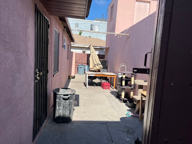 More Photos Of 1868 Locust Ave, Long Beach Apartments For Sale